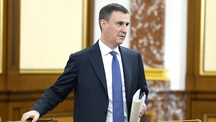 Дефицита красной икры на Новый год не будет, заявил Патрушев