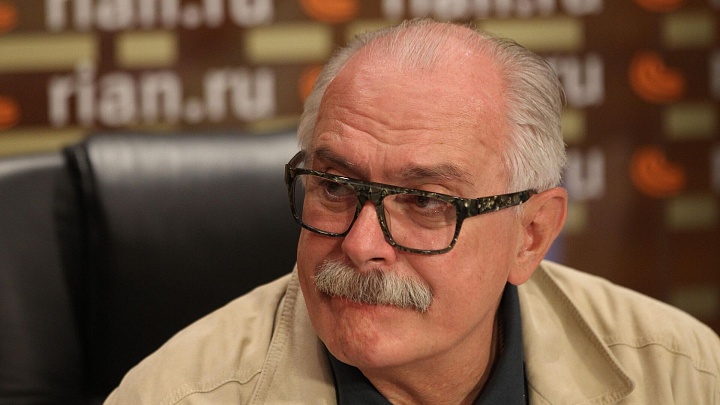 Никита Михалков заявил, что его не интересуют страны Евросоюза