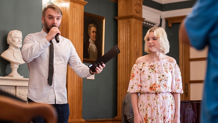 В России проходят новогодние семейные чтения вслух