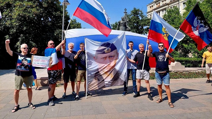 В Белграде состоялась акция против визита Зеленского