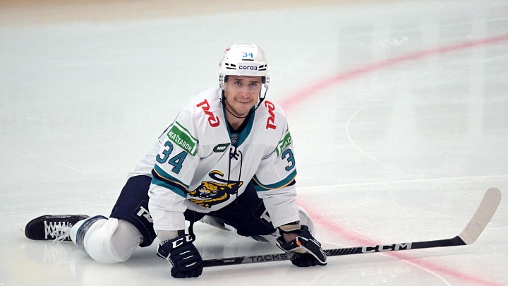 Прерванный из-за угрозы БПЛА матч КХЛ "Сочи" - "Торпедо" возобновили